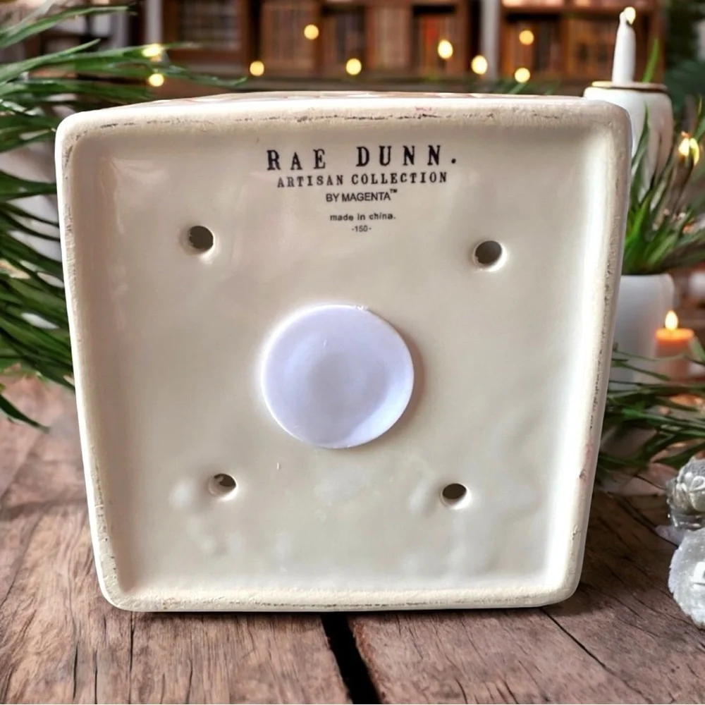 NWT RAE DUNN Christmas Holiday HO HO HO White Bird Feeder House